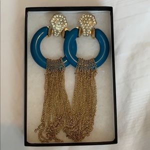 ❌SOLD❌Bebe statement earrings
